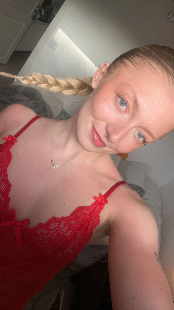 Swedishblondie creator profile