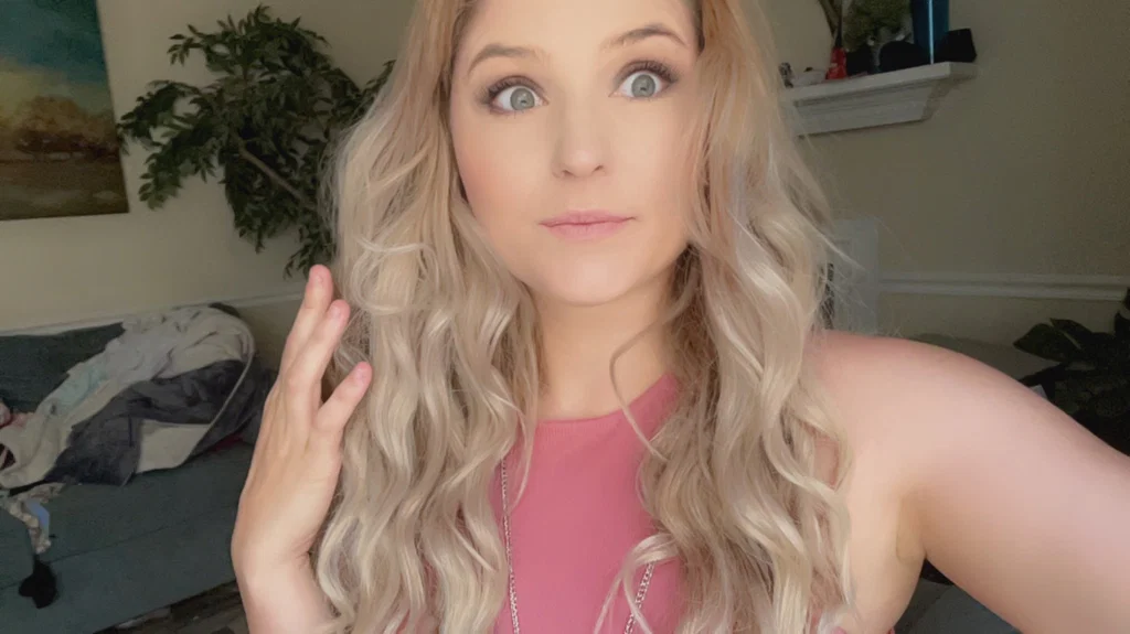Lexi London's avatar