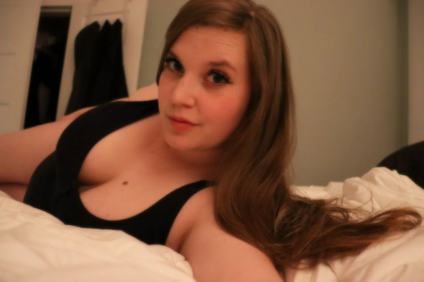 Lola Bray profile banner