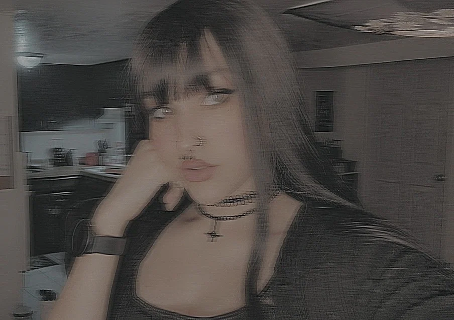 -𝔈𝔫𝔠𝔥𝔞𝔫𝔱𝔯𝔢𝔰𝔰 𝔐𝔞𝔦𝔞-'s avatar