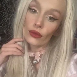 LilLadyLux's avatar