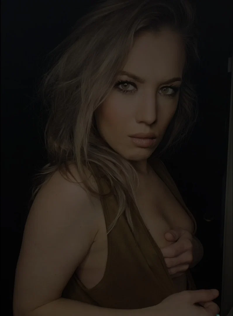 Ash_Brooke profile banner