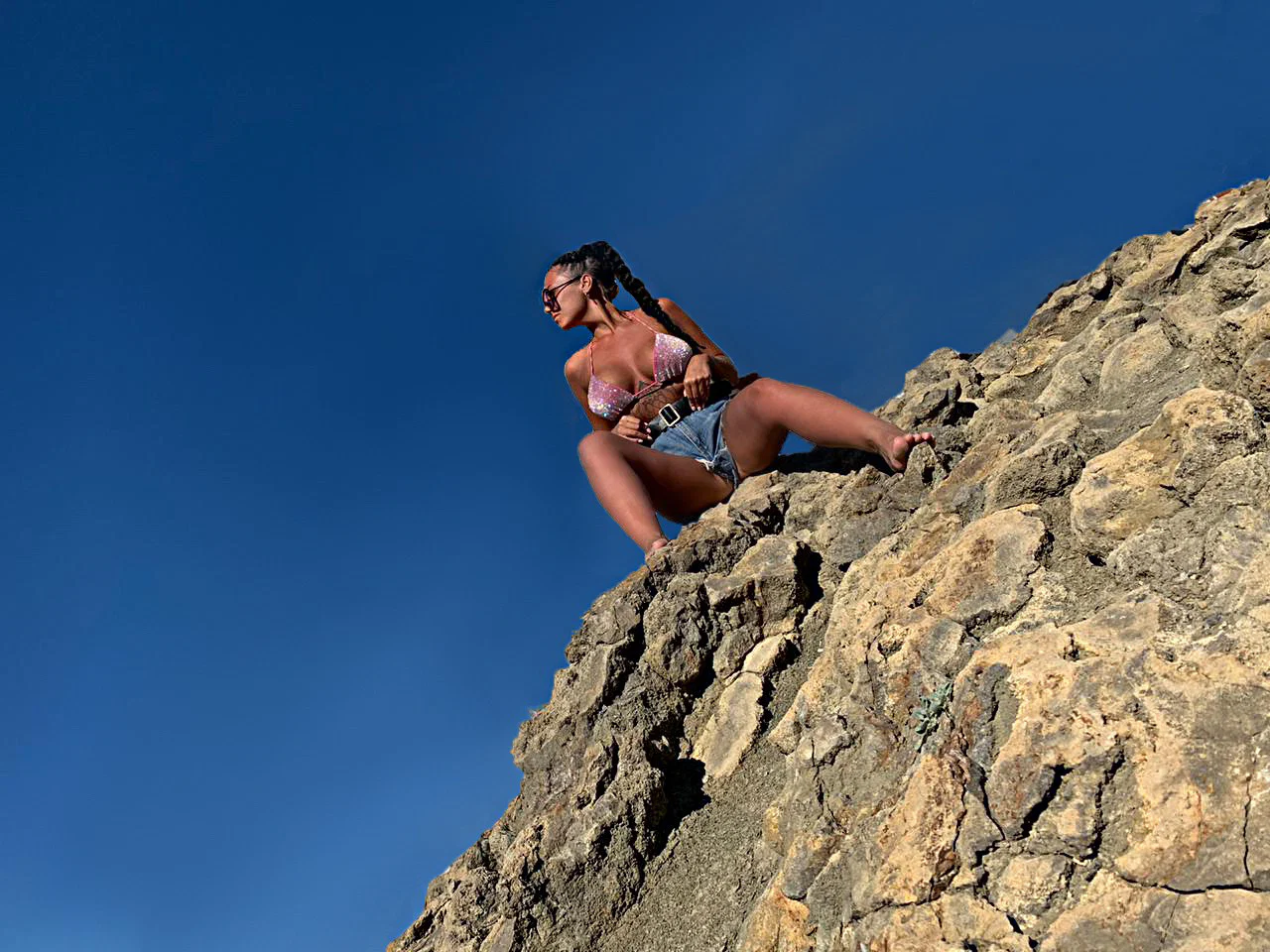 lova_lova profile banner