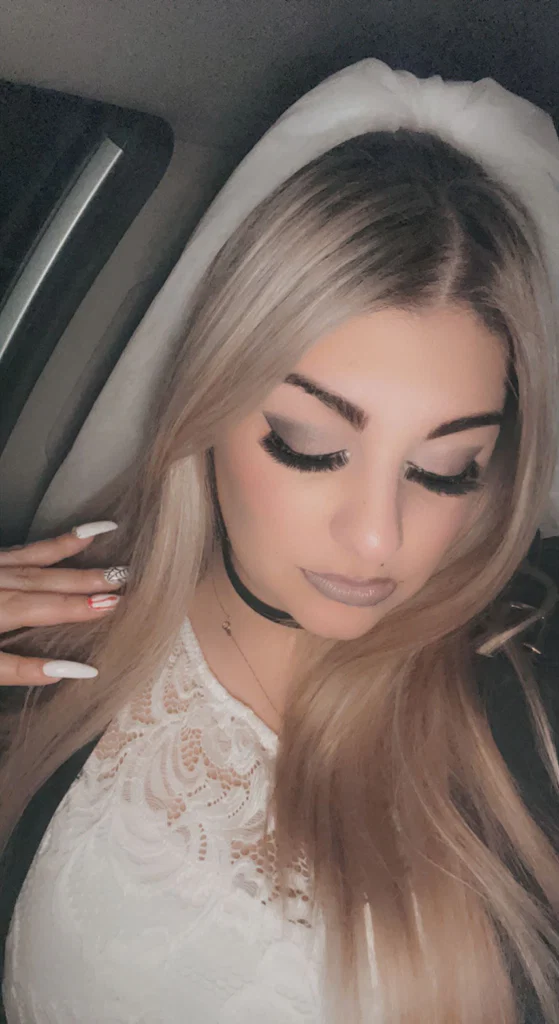 BrandiCandi's avatar