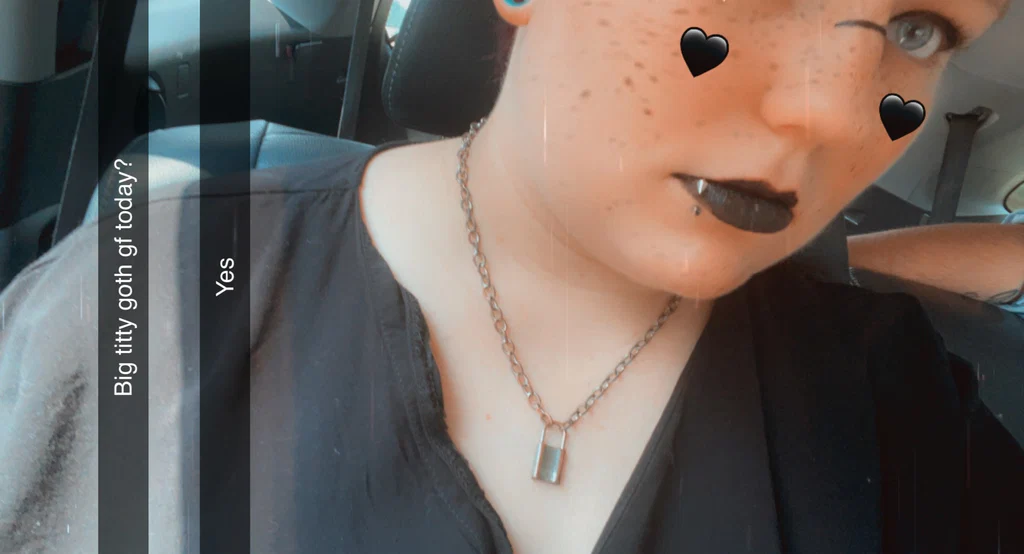 Ava Rose's avatar