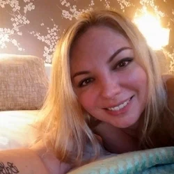Kiki Daire's avatar