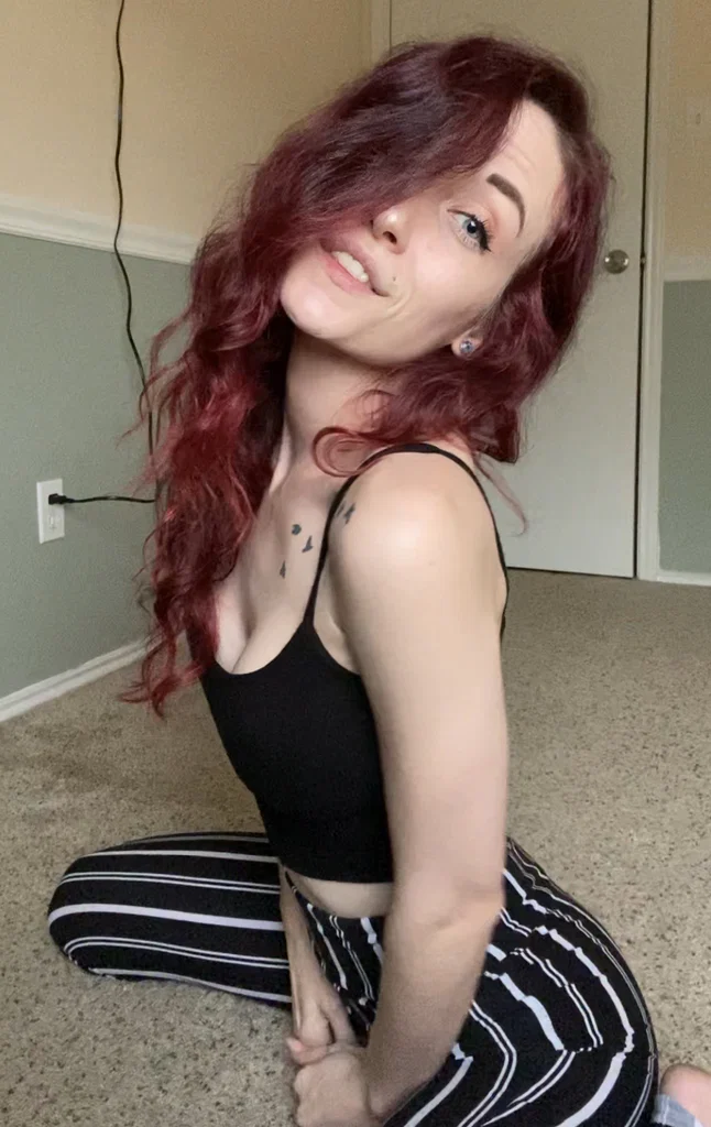 HollyKhat's avatar
