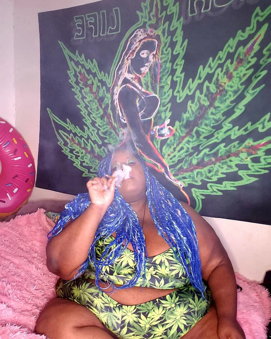 HoneyDabz420 profile banner