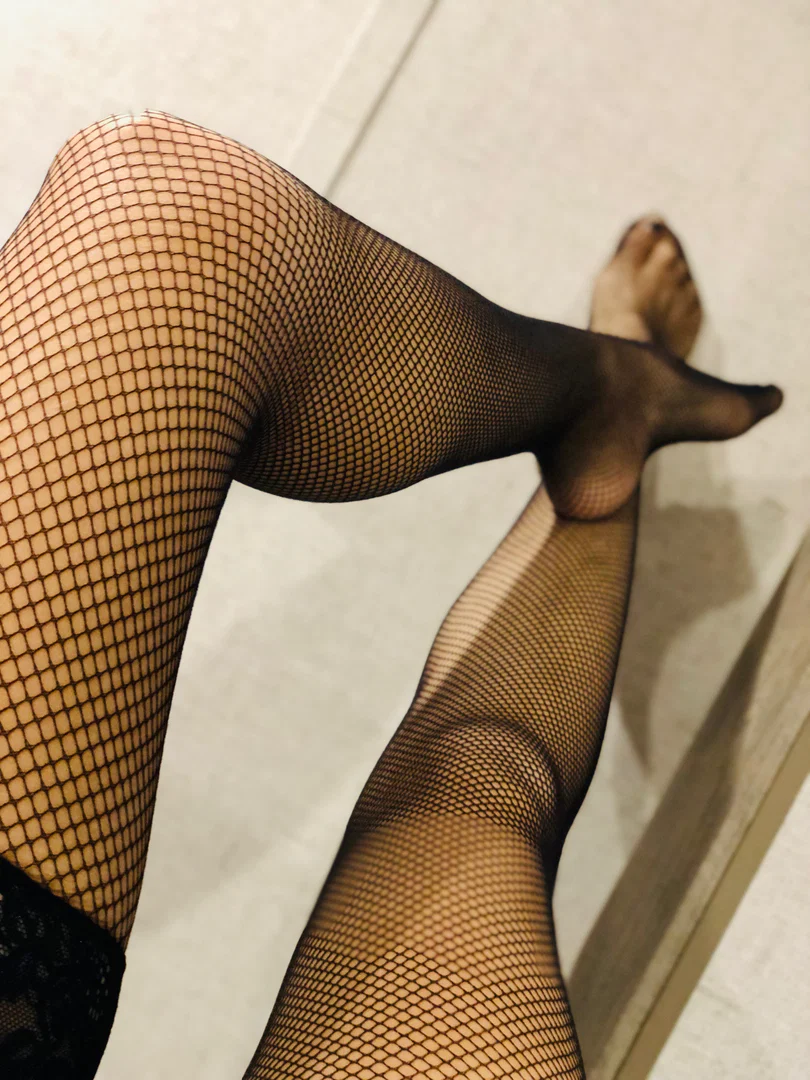 Alyse Next Door Free profile banner
