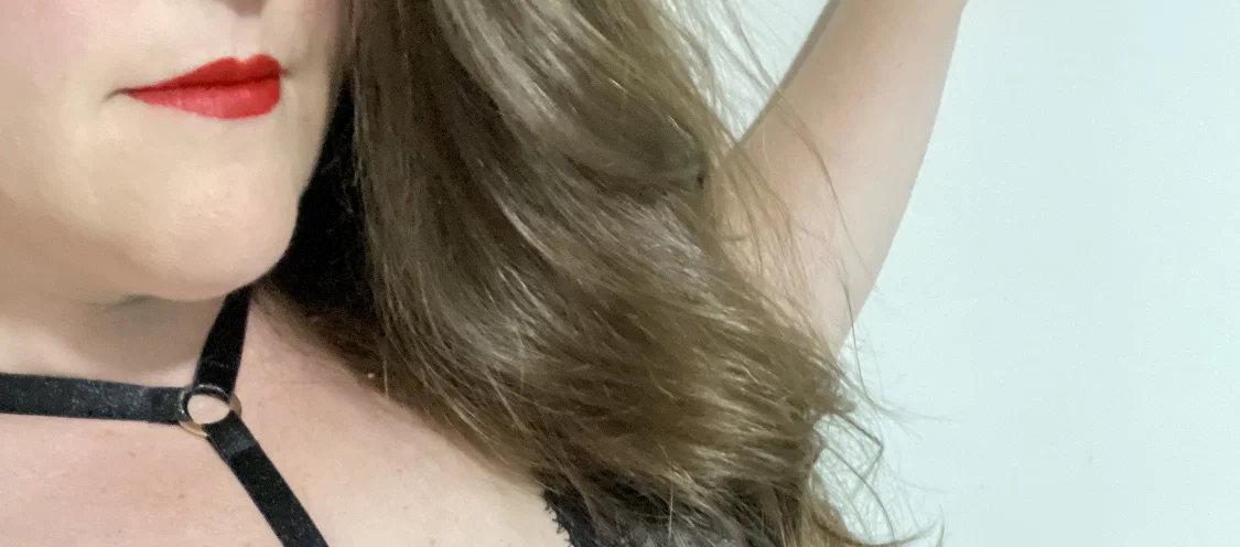 Irish Wife profile banner