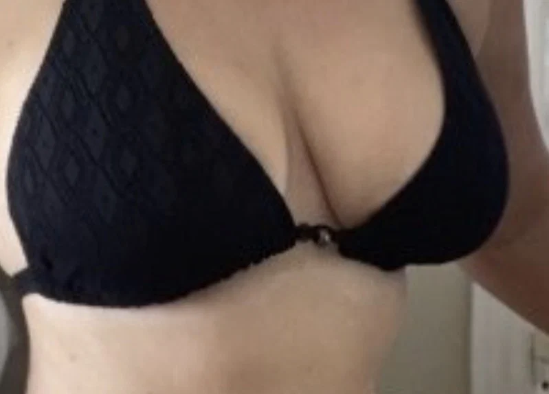 Bella profile banner