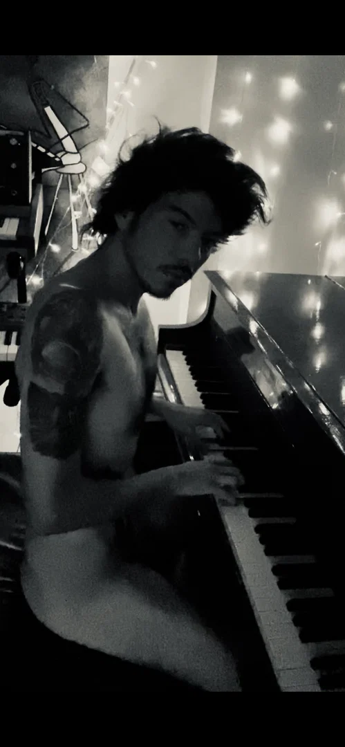Onlypiano profile banner