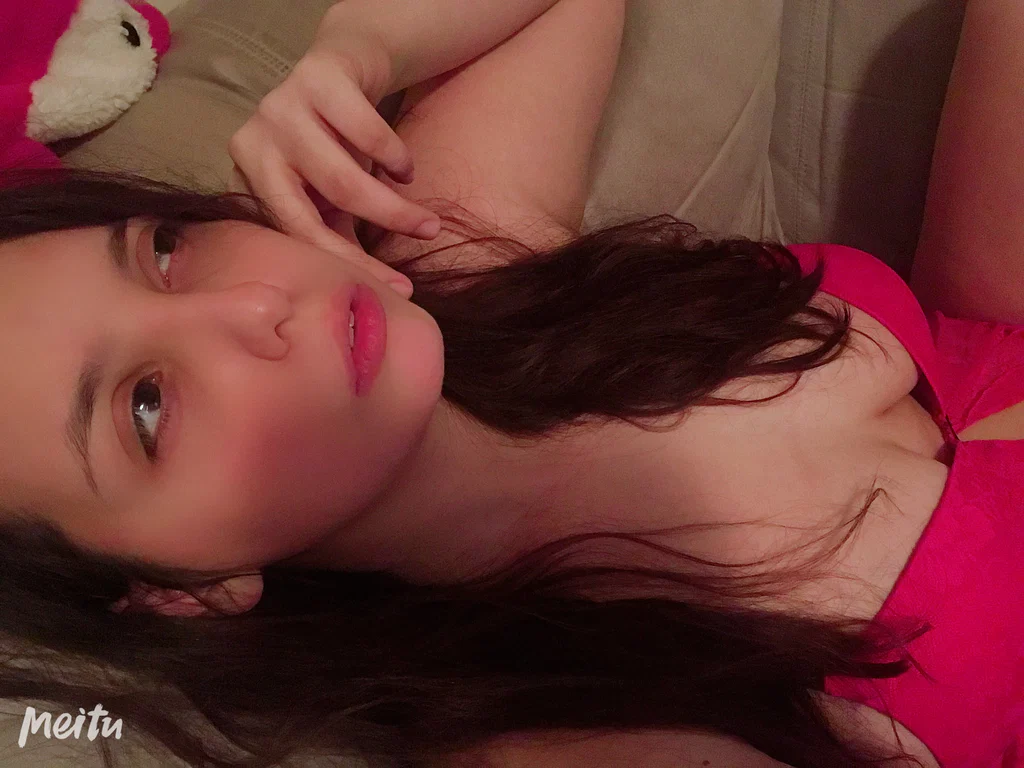 EllieTooCute's avatar