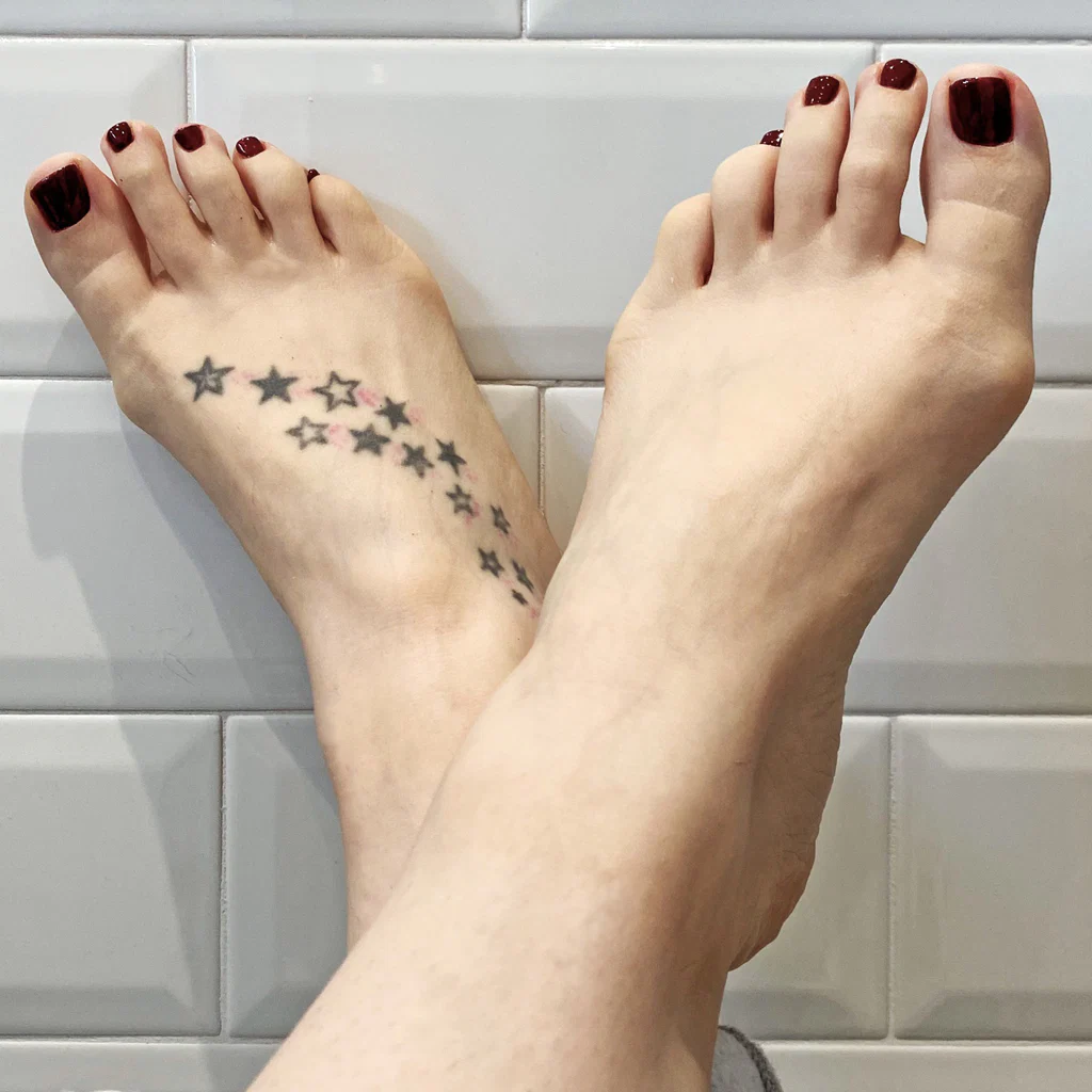 Dainty Sweet Feet's avatar
