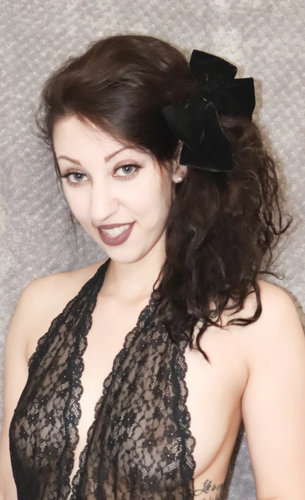 MissLolaAddams's avatar