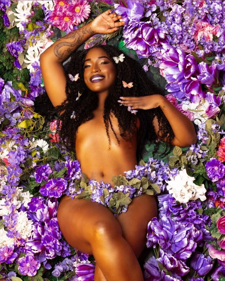 Violet Symone 💜's avatar