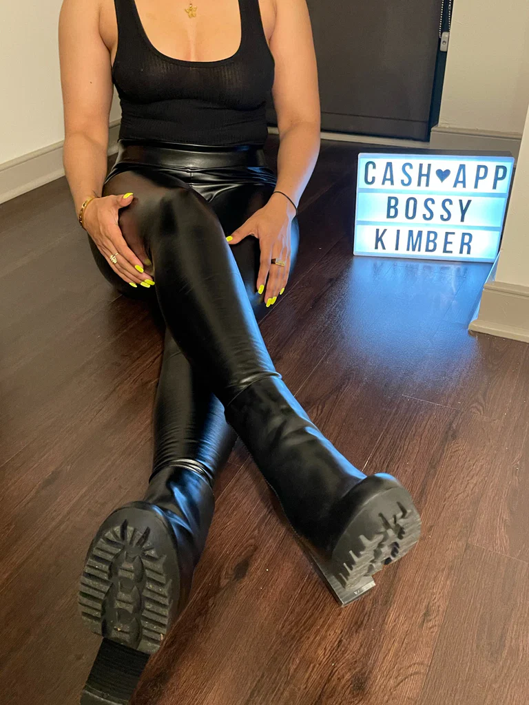 PrincessPettyy’s Feet's avatar