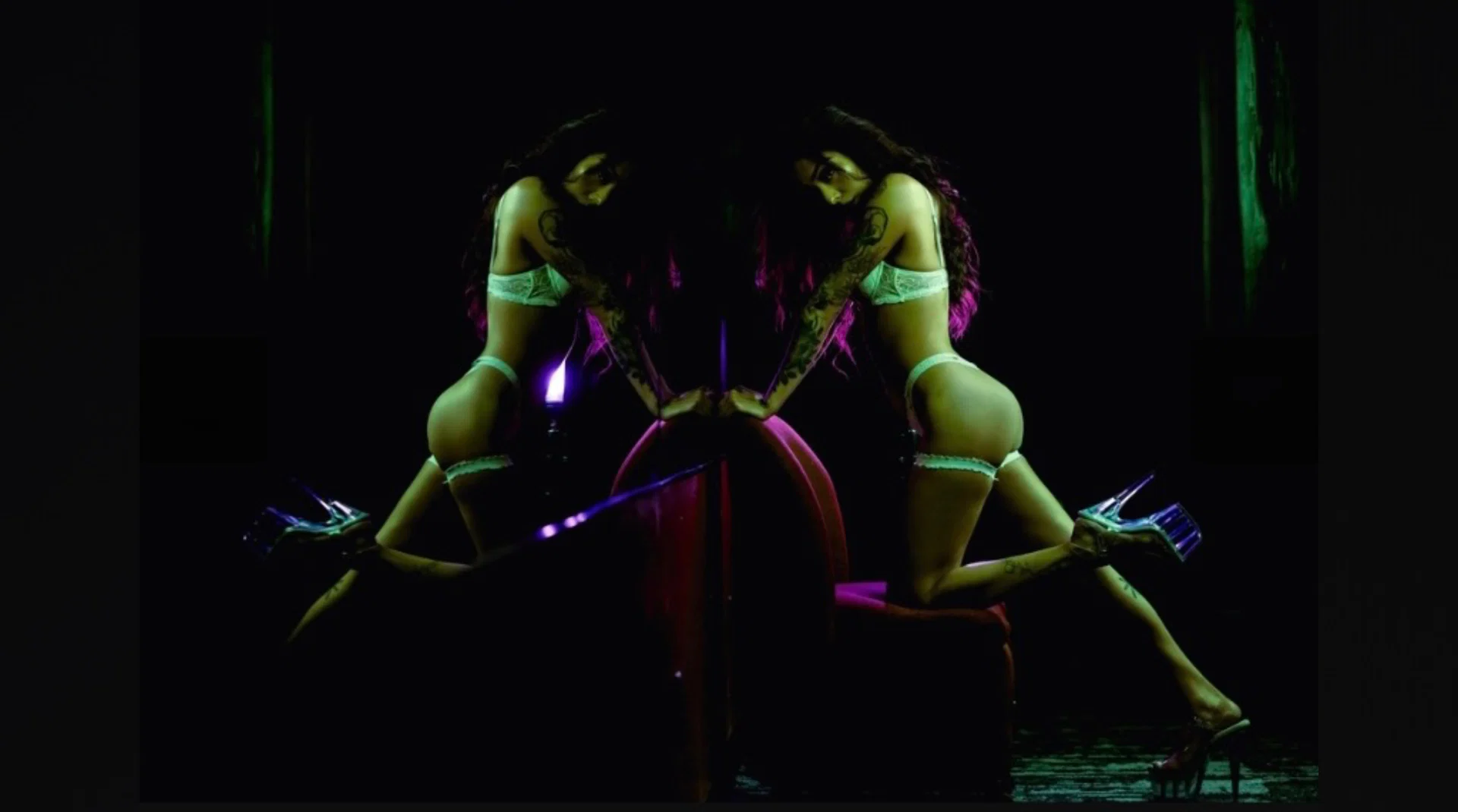 LUNARAEXOXO profile banner
