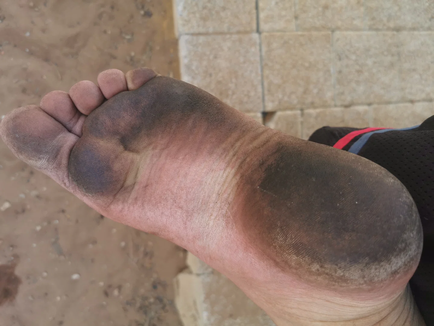 The Barefoot Guy profile banner
