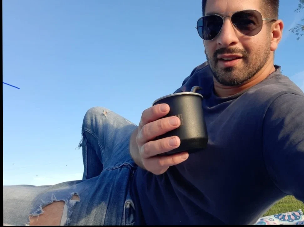 Luis 😎 profile banner