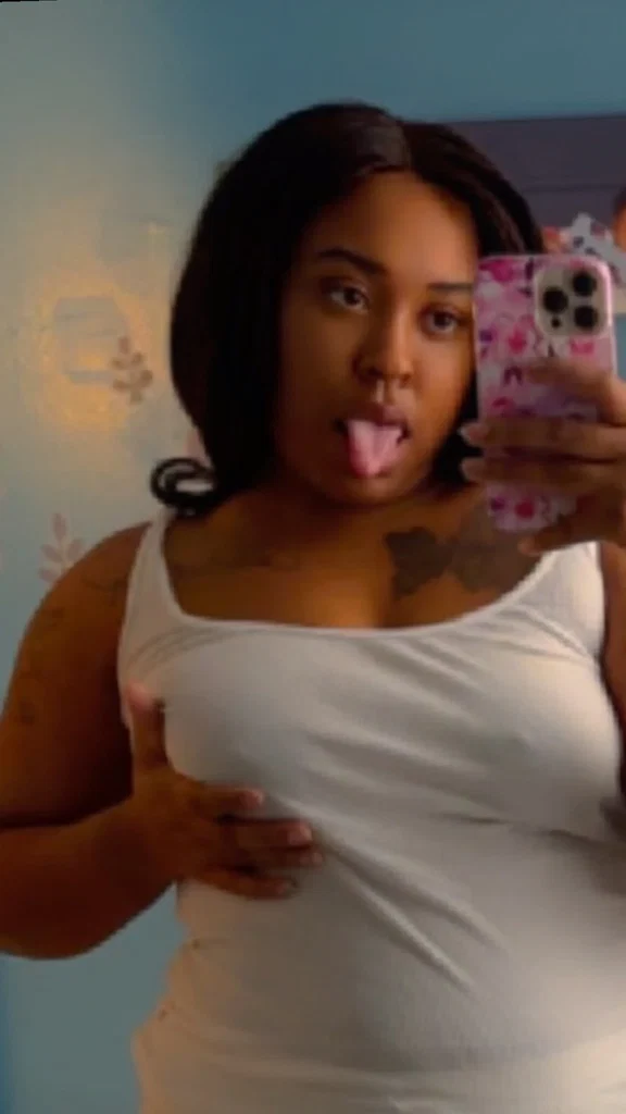 SexiAsh's avatar