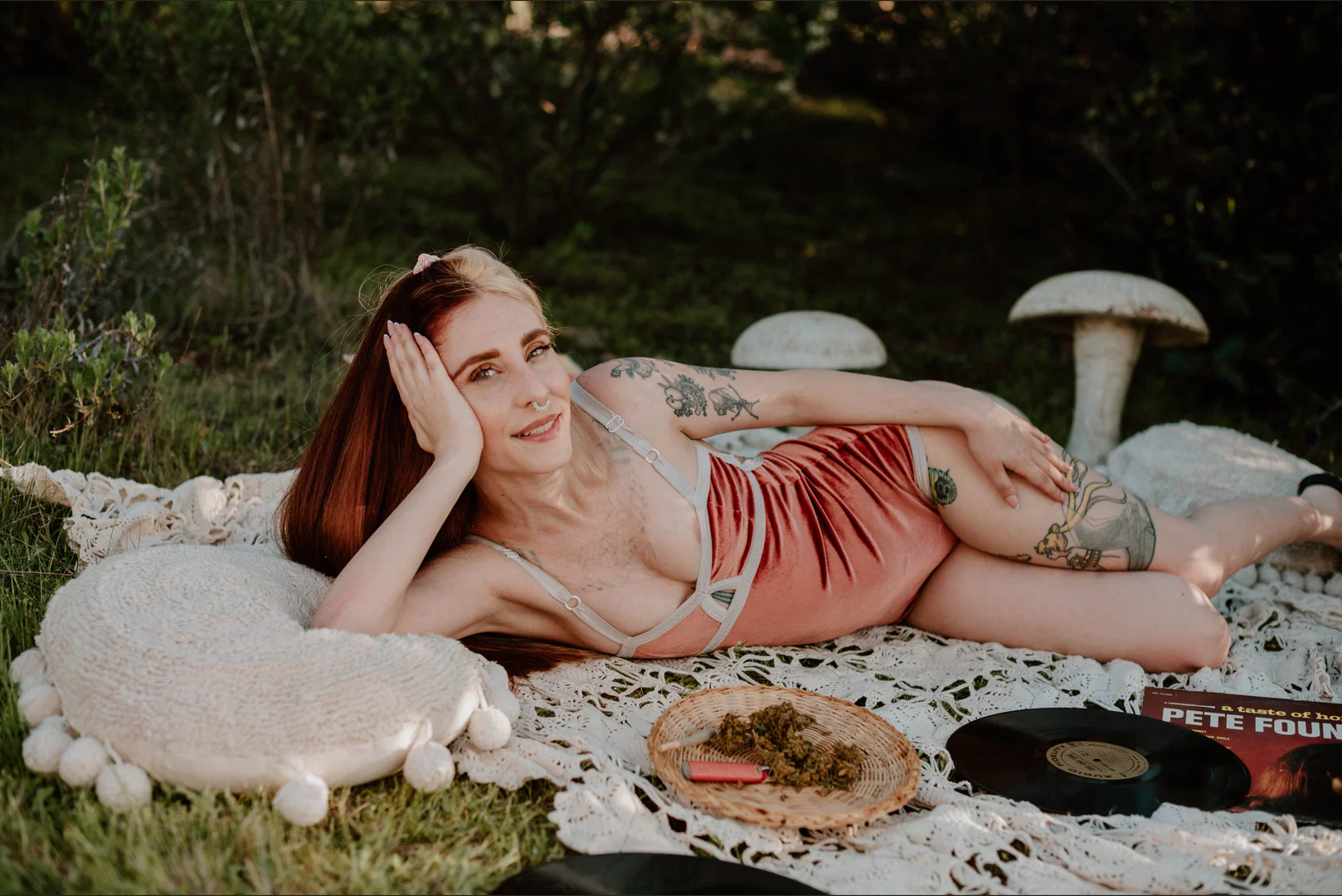Vica Marika profile banner