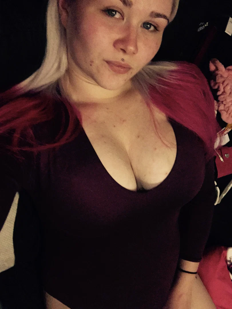 Scarlett-Rose profile banner