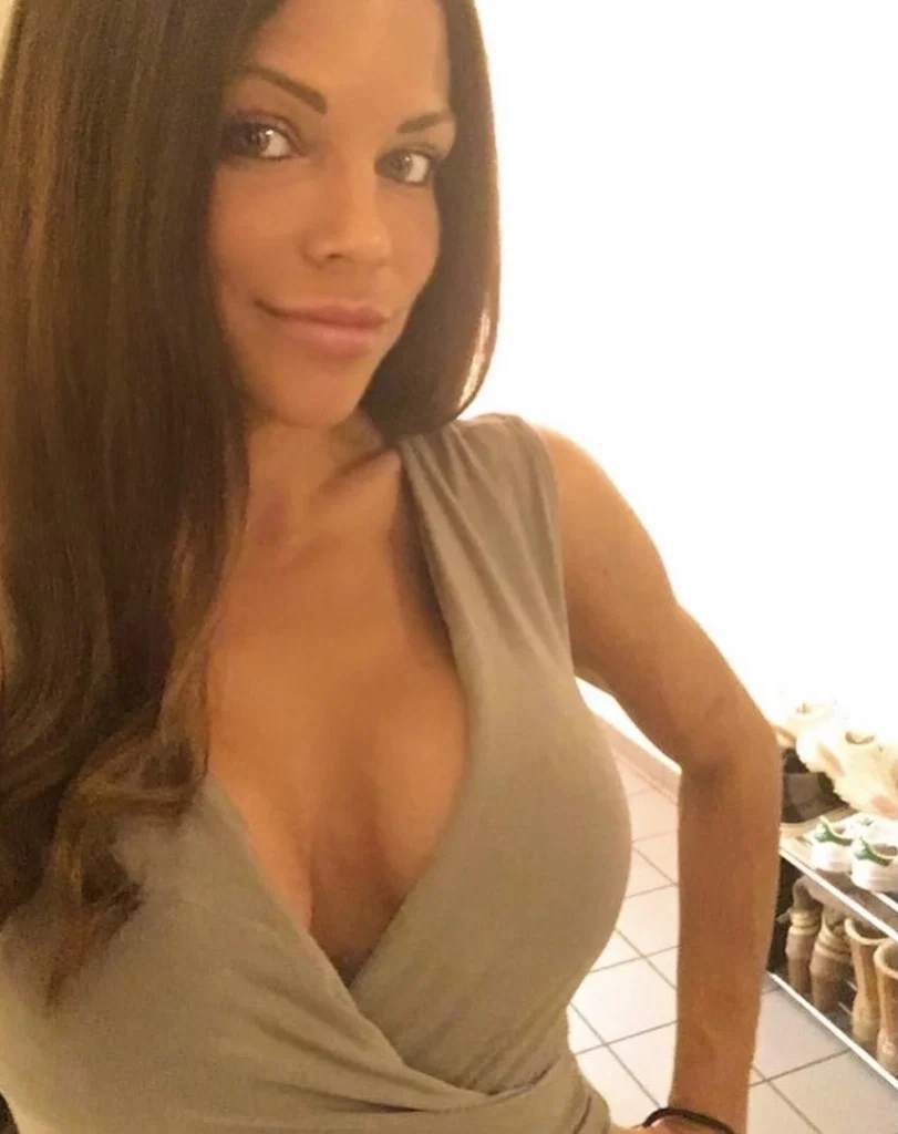 Mia's avatar