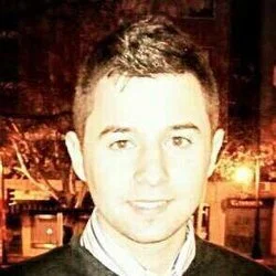 (_Apolo_)'s avatar
