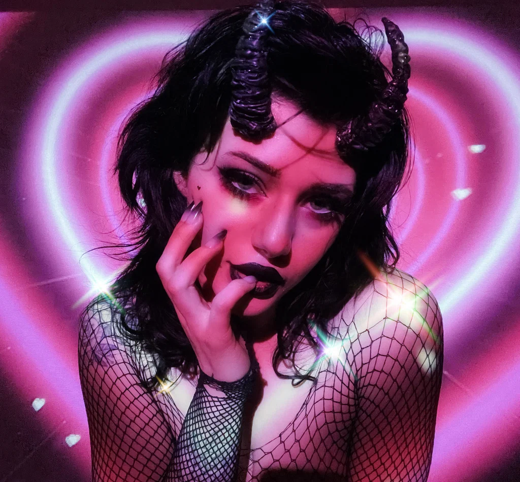 Erin🥀's avatar