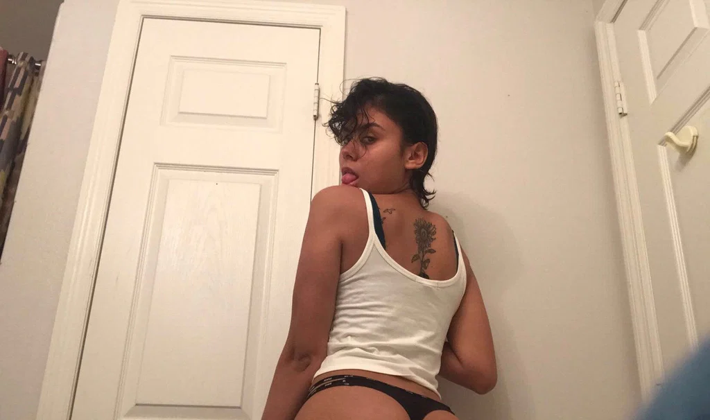 BabyEm's avatar