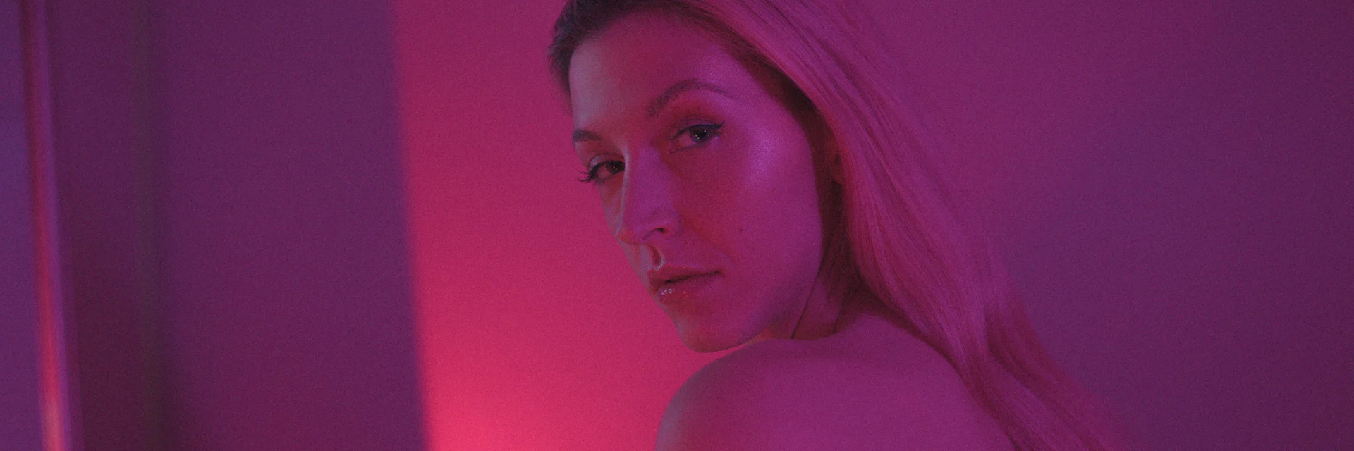 ₳Ⱡł₵Ɇ ł₦ ₦ɄĐɆ profile banner