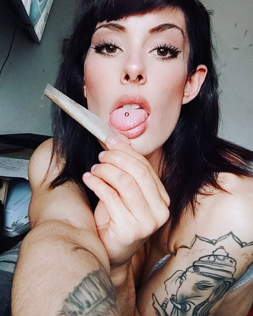 Stoned Afrodita's avatar