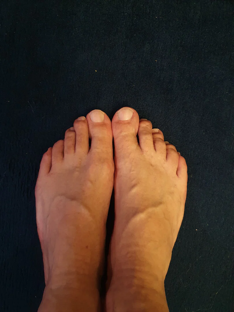 Picture my feet profile banner