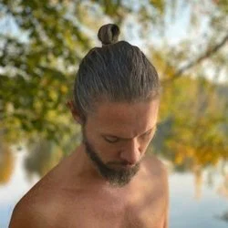 pavel.authentic's avatar