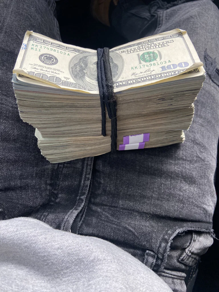Big Money D&amp;'s avatar
