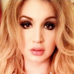 Kristi Lacroix's avatar