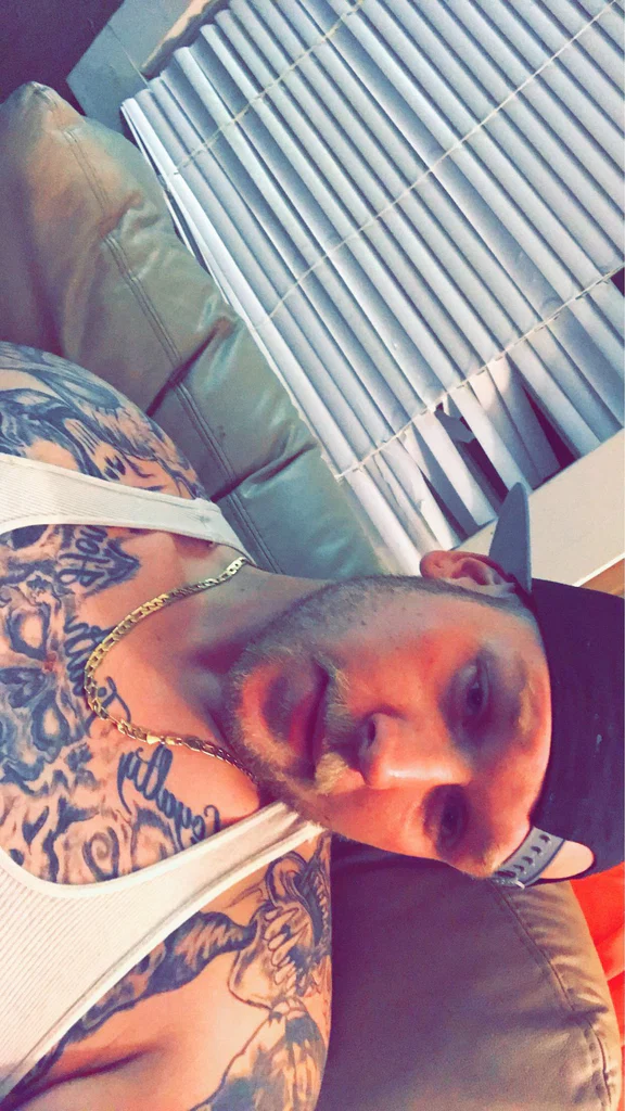 Tatted up white boy's avatar