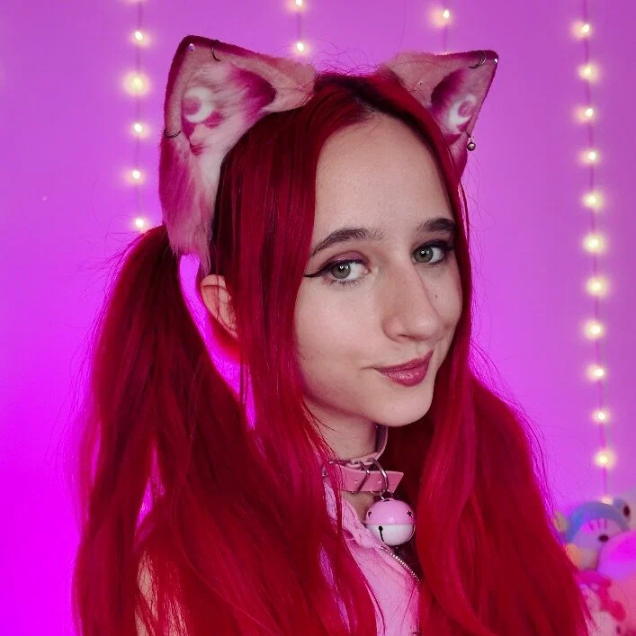 Lil Mia🍒🌸's avatar