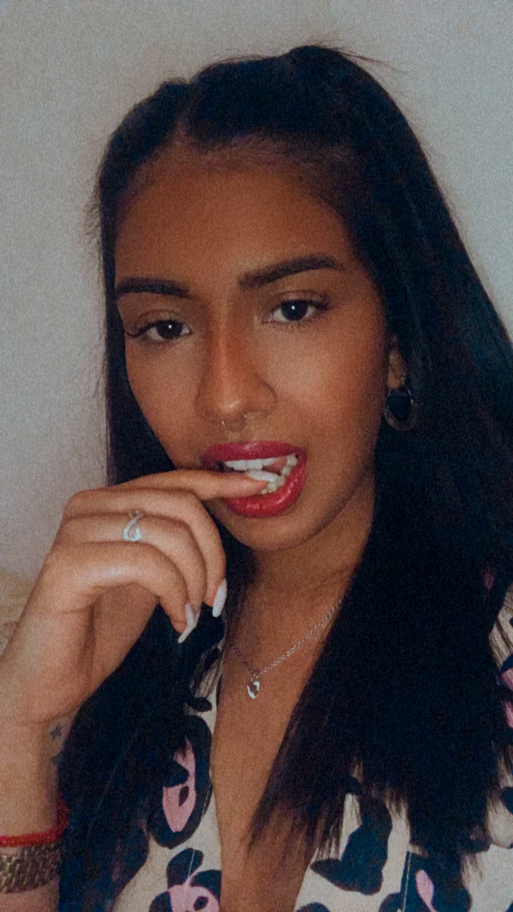 A l d i 👩🏽's avatar