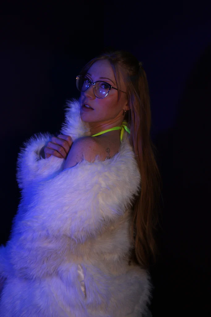 Miss Rose's avatar