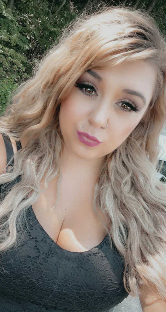 Lola's avatar