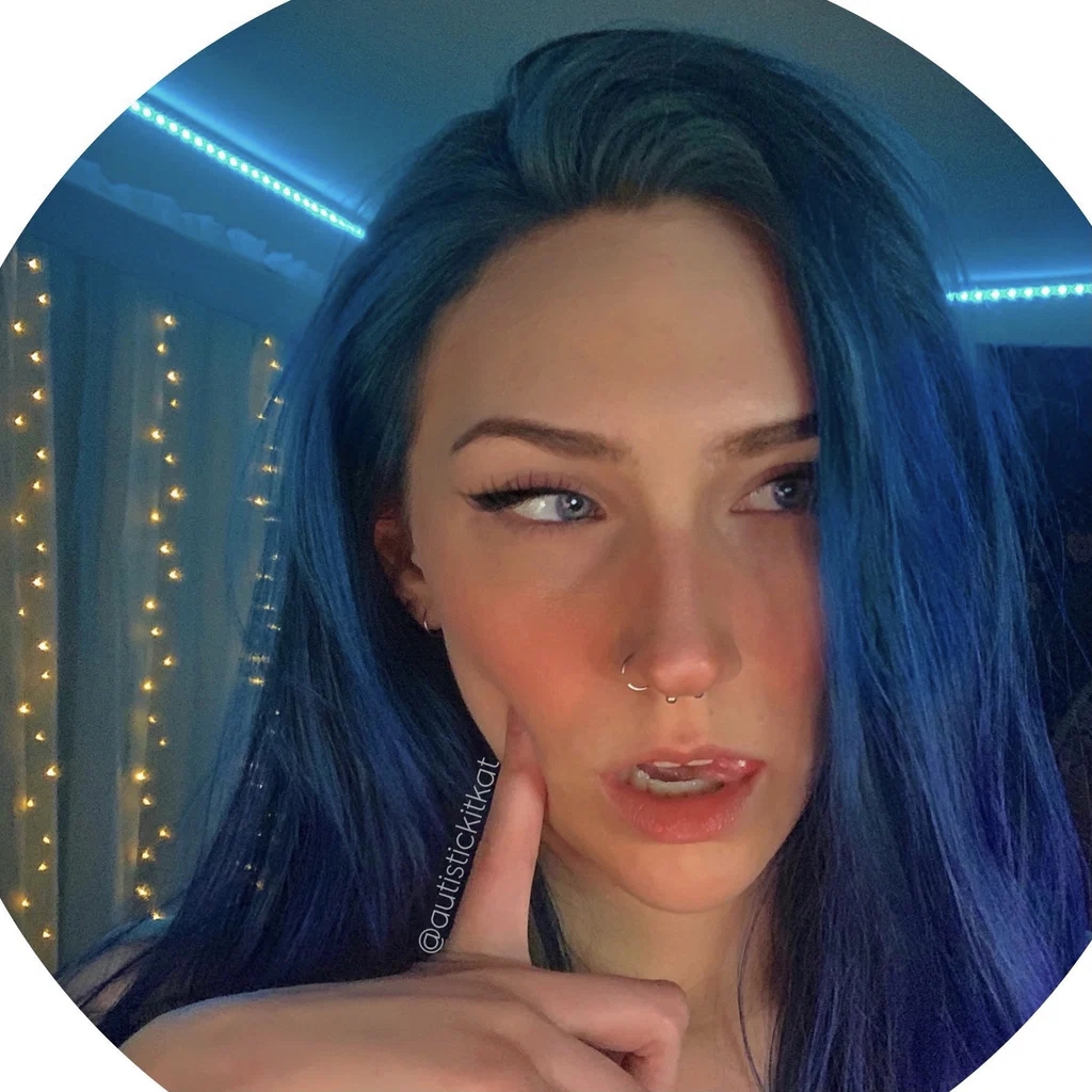 kat 🦋's avatar