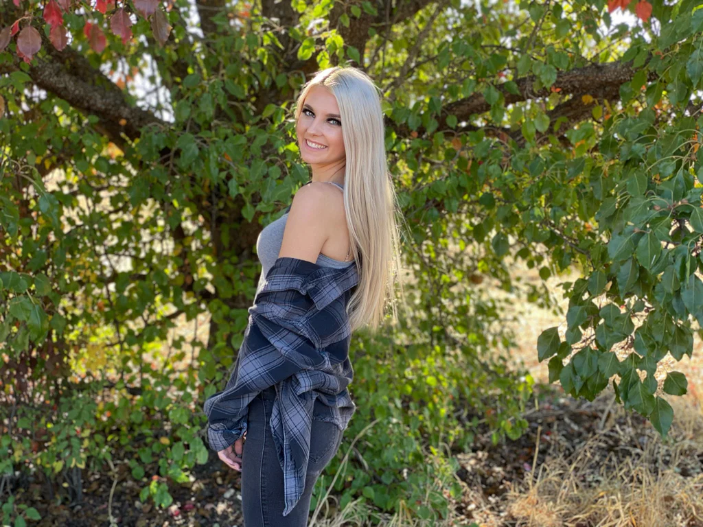 Lola gray's avatar