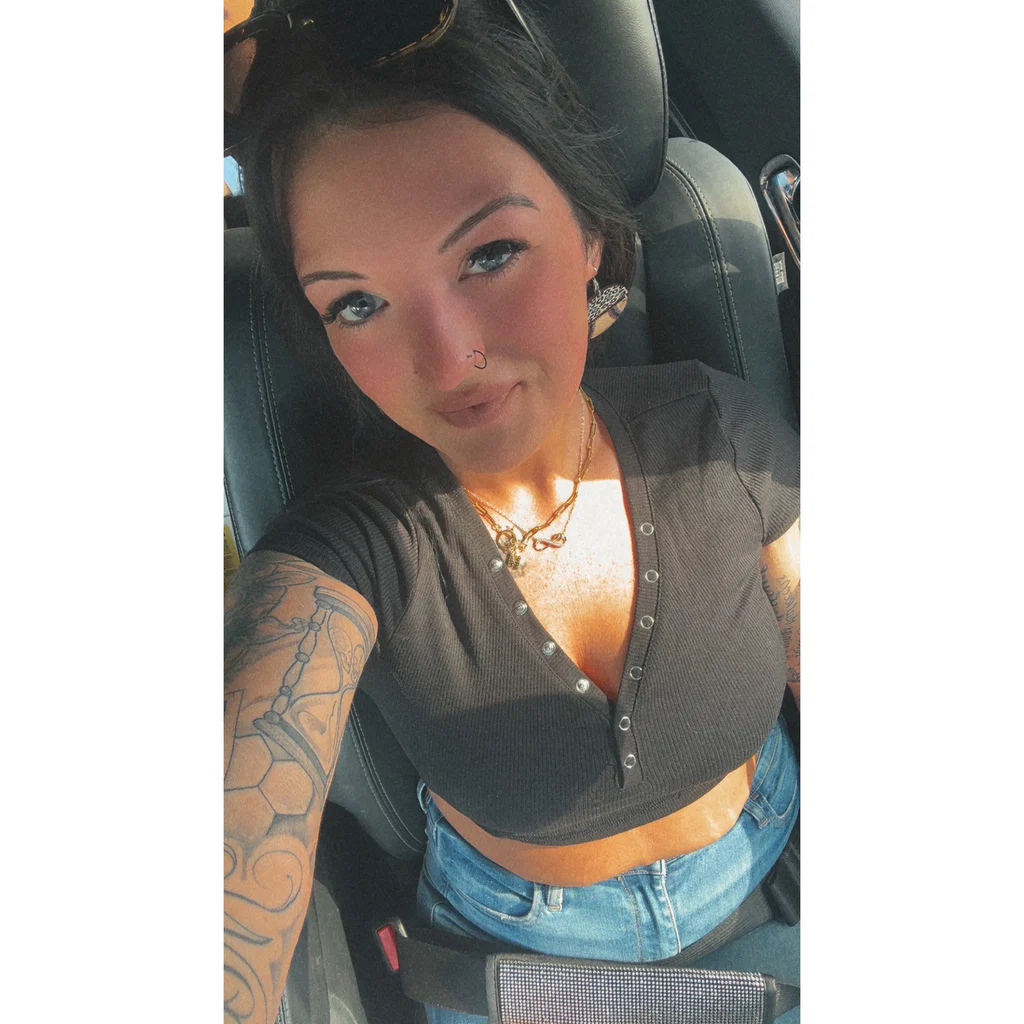 BlackHairBaddie's avatar