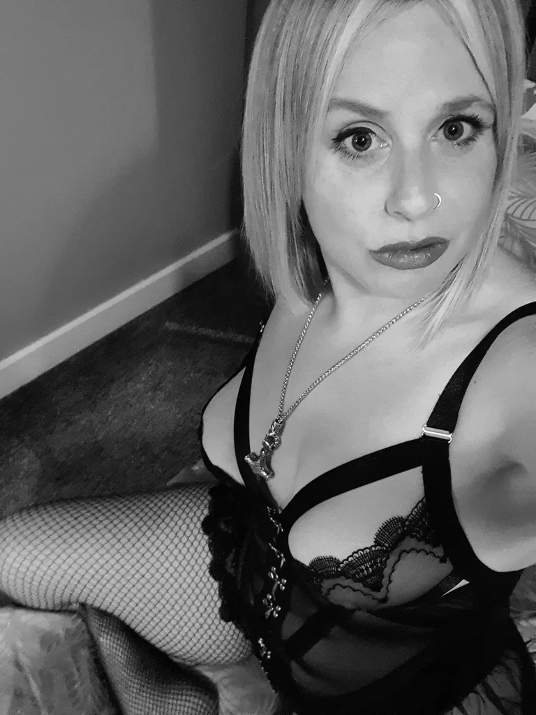 Blonde maiden
