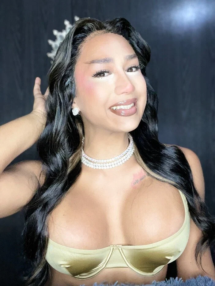 Muñeca Ariana profile banner