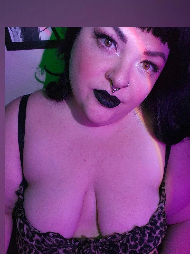 Conway Tiddyz VIP 💜 North Carolina BBW