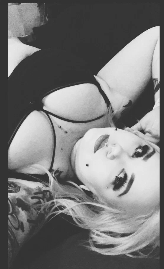 The Goth Gf's avatar