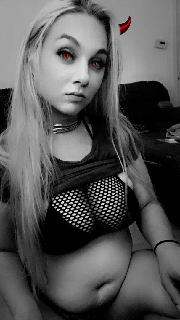 Sassypanties profile banner